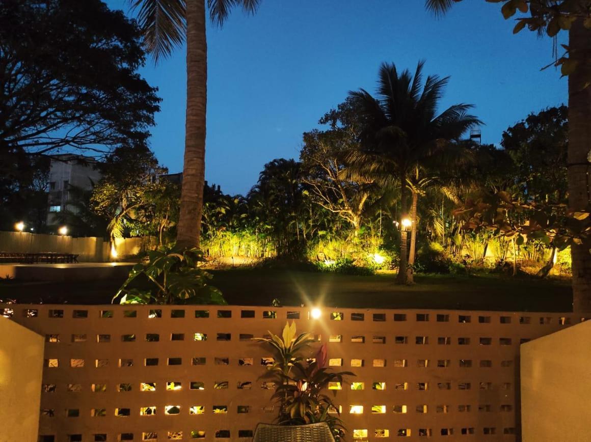 The Pavillion Hotel Kolhapur Buitenkant foto
